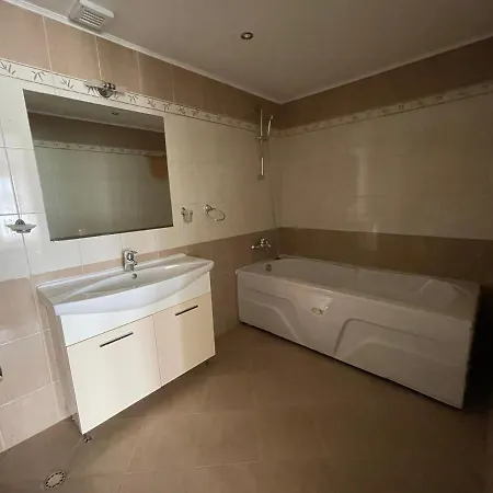 Appartement In Peter House