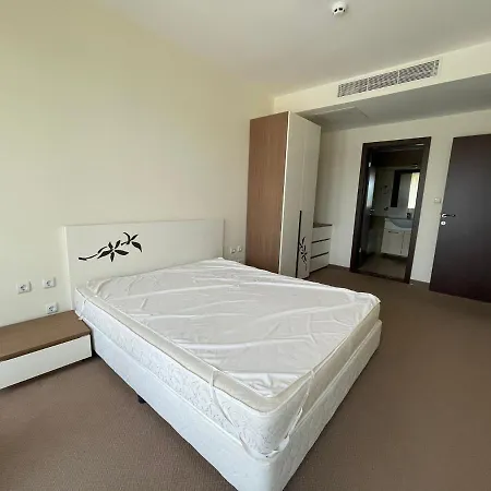 Appartement In Peter House Slantchev Briag